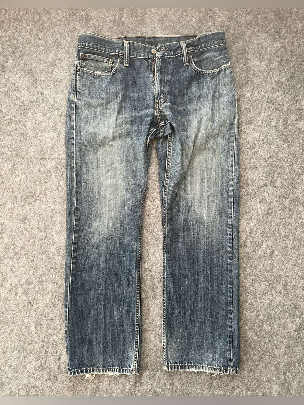 Levi's 514 Jeans Mens 34x30 Slim Straight Distressed Medium Wash Blue Denim 90s
